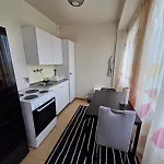 Cozy Studio Near Un